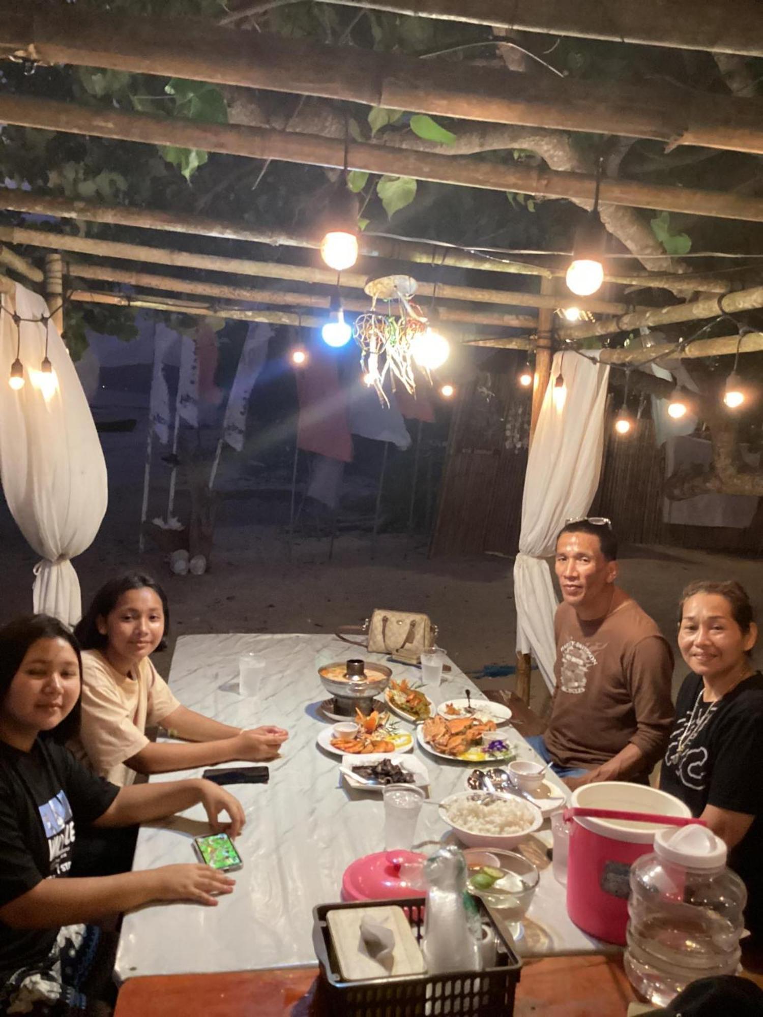 Malee Homestay Ko Por Zewnętrze zdjęcie